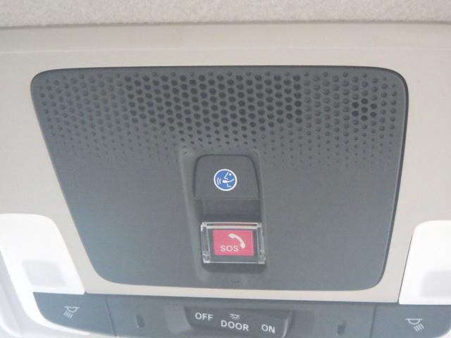 フリード エアーＥＸ　バックモニター　リアクーラー　両側パワースライドドア　横滑り防止装置　クルコン　フルセグ　ＥＴＣ車載器　オートエアコン　シートヒーター　ＬＥＤヘッドライト　３列シート　ドラレコ　ＵＳＢ（6枚目）