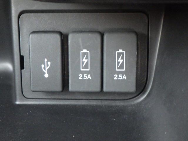 Ｎ－ＢＯＸカスタム Ｇ・Ｌホンダセンシング　地デジＴＶ　整備記録簿　助手席エアバッグ　キーレス　アイドリングＳＴ　スマ－トキ－　リアカメラ　ナビＴＶ　ＥＴＣ　前車追従機能　サイドエアバッグ　ＬＥＤヘッドライト　ＵＳＢ（11枚目）