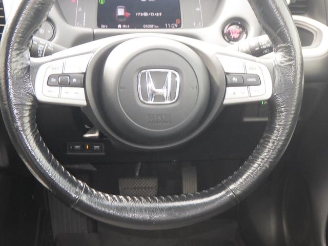 フィット ホーム　リアカメ　ＬＥＤライト　ドラレコ　記録簿付　エアバッグ　ｉストップ　スマ－トキ－　ＥＴＣ車載器　Ｗエアバック　ＵＳＢポート　フルオートエアコン　ＤＶＤ　パワーウィンドウ　パワステ　ＶＳＡ（4枚目）