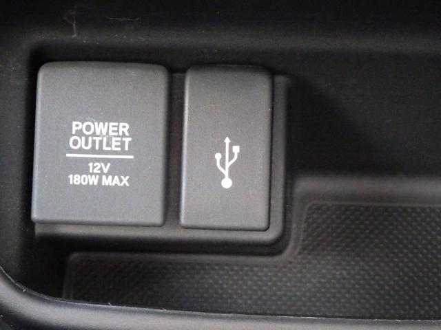 フリード Ｇ・ホンダセンシング　Ｆセグ　Ｗエアバッグ　パワーウィンドウ　アクティブクルーズコントロール　スマートキ　カラーバックモニター　整備点検記録簿　ＶＳＡ　エアコン　キーレス　ＬＥＤランプ　ＵＳＢ　ＳＲＳ（10枚目）