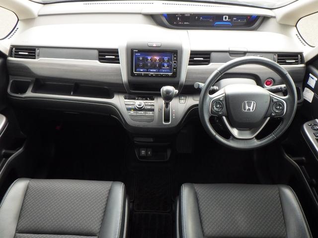 フリード Ｇ・ホンダセンシング　Ｆセグ　Ｗエアバッグ　パワーウィンドウ　アクティブクルーズコントロール　スマートキ　カラーバックモニター　整備点検記録簿　ＶＳＡ　エアコン　キーレス　ＬＥＤランプ　ＵＳＢ　ＳＲＳ（14枚目）