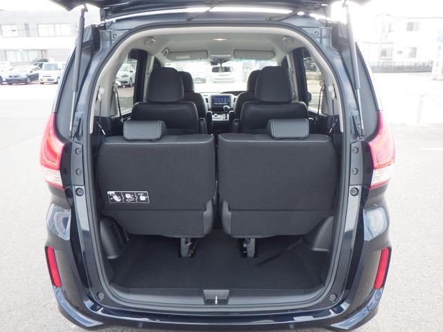 フリード Ｇ・ホンダセンシング　Ｆセグ　Ｗエアバッグ　パワーウィンドウ　アクティブクルーズコントロール　スマートキ　カラーバックモニター　整備点検記録簿　ＶＳＡ　エアコン　キーレス　ＬＥＤランプ　ＵＳＢ　ＳＲＳ（17枚目）