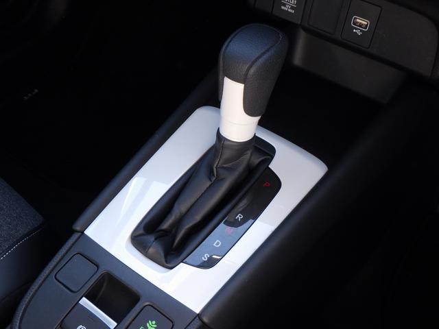 フィット ホーム　記録簿　リアカメラ　ＵＳＢ接続　ＡＡＣ　横滑り防止機能　サイドエアバック　ＬＥＤライト　クルーズコントロール　パワーウィンドウ　スマキー　ＤＶＤ　ドラレコ　ナビＴＶ　パワーステアリング　ＡＢＳ（13枚目）