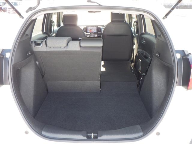 フィット ホーム　記録簿　リアカメラ　ＵＳＢ接続　ＡＡＣ　横滑り防止機能　サイドエアバック　ＬＥＤライト　クルーズコントロール　パワーウィンドウ　スマキー　ＤＶＤ　ドラレコ　ナビＴＶ　パワーステアリング　ＡＢＳ（20枚目）