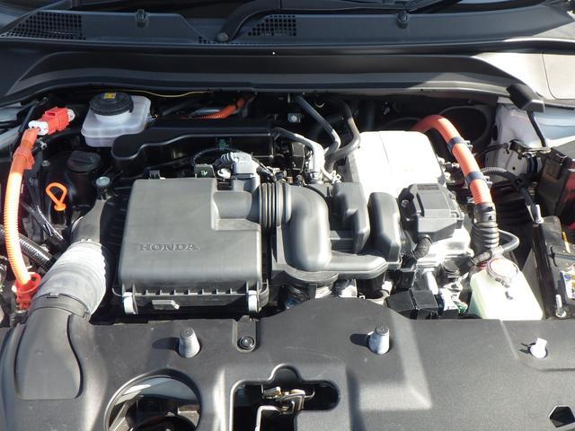 ヴェゼル ｅ：ＨＥＶＸ　ＡＡＣ　スマ－トキ－　ＰＷ　リアカメラ　クルコン　ＥＳＣ　ＥＴＣ装備　キーフリー　ＬＥＤヘッドランプ　ナビＴＶ　サイドカーテンエアバック　ＤＶＤ再生可　ＡＢＳ　アイドリング　整備記録簿（3枚目）