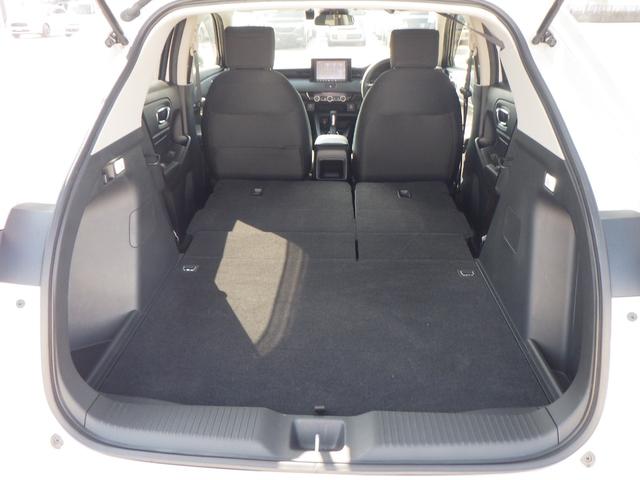 ヴェゼル ｅ：ＨＥＶＸ　ＡＡＣ　スマ－トキ－　ＰＷ　リアカメラ　クルコン　ＥＳＣ　ＥＴＣ装備　キーフリー　ＬＥＤヘッドランプ　ナビＴＶ　サイドカーテンエアバック　ＤＶＤ再生可　ＡＢＳ　アイドリング　整備記録簿（22枚目）