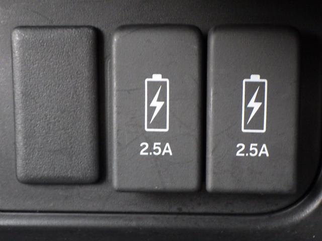 Ｎ－ＢＯＸカスタム Ｌ　サイドエアバッグ　ナビＴＶ　Ａストップ　シートヒータ　点検記録簿　キーフリーシステム　ＬＥＤライト　リアカメ　クルーズコントロール　ＡＣ　ＤＶＤ視聴可能　スマキー　横滑り防止　フルセグＴＶ　ＵＳＢ（9枚目）