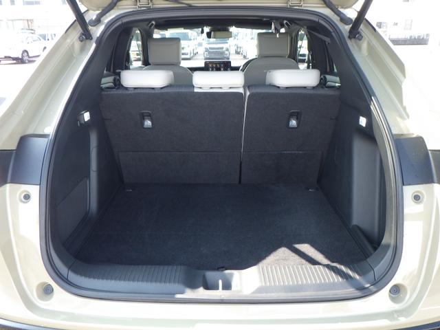 ヴェゼル ｅ：ＨＥＶＰＬａＹ　フルセグテレビ　パノラミックルーフ　カーテンエアバック　シ－トヒ－タ－　ＬＥＤヘッドランプ　キーレスエントリー　フルオートエアコン　Ｒカメラ　ＵＳＢ　ＡＢＳ　ＥＳＣ　エアバッグ（21枚目）