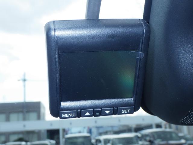 ヴェゼル e:HEVZ Sヒータ 地デジフルセグTV 定期点検記録簿 電動テールゲート サイドエアバッグ 後カメラ 横滑防止装置 エアコン LEDヘットライト パワステ USB接続 ナビTV エアバック(6枚目)