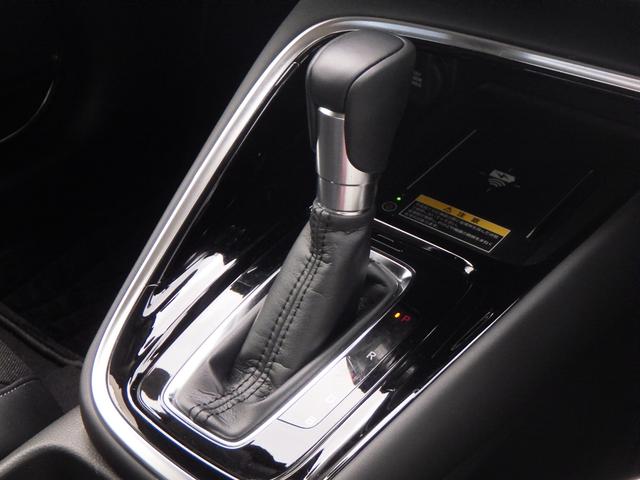 ヴェゼル e:HEVZ Sヒータ 地デジフルセグTV 定期点検記録簿 電動テールゲート サイドエアバッグ 後カメラ 横滑防止装置 エアコン LEDヘットライト パワステ USB接続 ナビTV エアバック(15枚目)