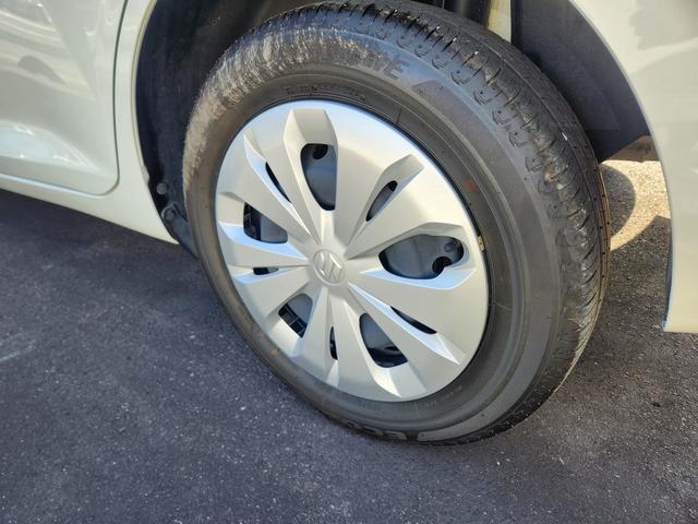 �X�Y�L�����t���z�C�[���L���b�v�ł�