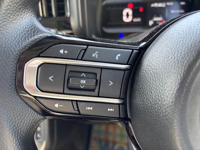 �X�e�A�����O�X�C�b�`�𑀍�ŃC���t�H���[�V�����f�B�X�v���C�̏Փ˔�Q�y���u���[�L�@�\�I���ł��܂��B