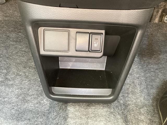 L 衝突被害軽減ブレーキ エネチャージ CDプレーヤー インパネCVT マニュアルエアコン キーレスエントリー オートライト パワーウィンドウ シートヒーター ショッピングフック ESP ABS(29枚目)