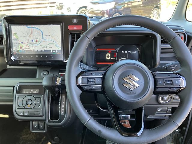 スペーシア ギア　　ハイブリッドＸＺ　４ＷＤ　デュアルセンサーブレーキサポートＩＩ　４ＷＤ　マイルドハイブリッド　電動スライド　全方位ナビ　ＣＶＴ　オートエアコン　キーレススタート　オートライト　オーディオスイッチ　ＡＣＣ　電動パーキング　ＬＥＤ（12枚目）