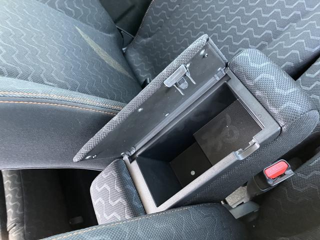 スペーシア ギア　　ハイブリッドＸＺ　４ＷＤ　デュアルセンサーブレーキサポートＩＩ　４ＷＤ　マイルドハイブリッド　電動スライド　全方位ナビ　ＣＶＴ　オートエアコン　キーレススタート　オートライト　オーディオスイッチ　ＡＣＣ　電動パーキング　ＬＥＤ（40枚目）