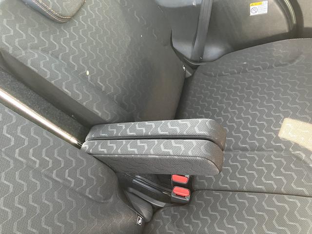 スペーシア ギア　　ハイブリッドＸＺ　４ＷＤ　デュアルセンサーブレーキサポートＩＩ　４ＷＤ　マイルドハイブリッド　電動スライド　全方位ナビ　ＣＶＴ　オートエアコン　キーレススタート　オートライト　オーディオスイッチ　ＡＣＣ　電動パーキング　ＬＥＤ（41枚目）