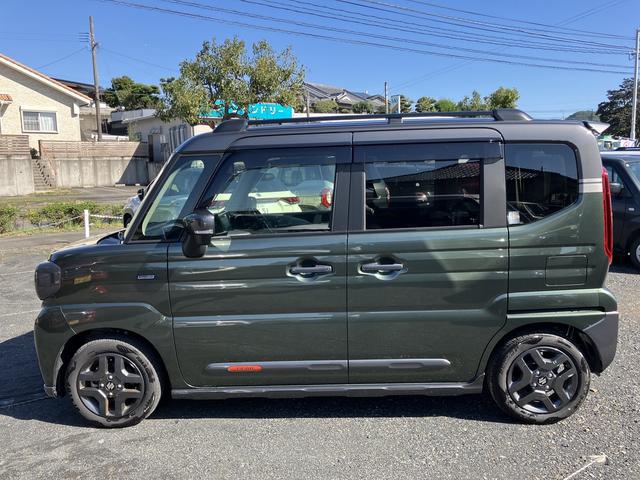 スペーシア ギア　　ハイブリッドＸＺ　４ＷＤ　デュアルセンサーブレーキサポートＩＩ　４ＷＤ　マイルドハイブリッド　電動スライド　全方位ナビ　ＣＶＴ　オートエアコン　キーレススタート　オートライト　オーディオスイッチ　ＡＣＣ　電動パーキング　ＬＥＤ（56枚目）