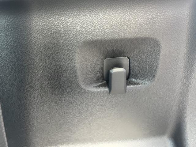 ワゴンＲ ＦＸ　デュアルカメラブレーキサポート　オーディオレス　ＣＶＴ　オートエアコン　リモコンキー　キーレススタート　オートライト　　シートヒーター　電格式ミラー　ＥＳＰ　ホイールキャップ　ヘッドライトレベライザー（17枚目）