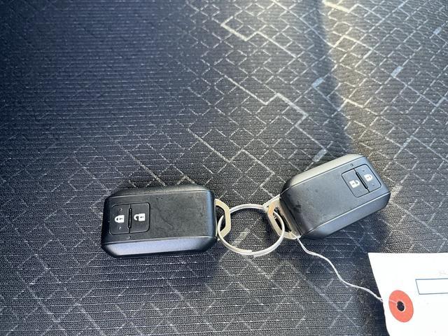 ワゴンＲ ＦＸ　デュアルカメラブレーキサポート　オーディオレス　ＣＶＴ　オートエアコン　リモコンキー　キーレススタート　オートライト　　シートヒーター　電格式ミラー　ＥＳＰ　ホイールキャップ　ヘッドライトレベライザー（19枚目）