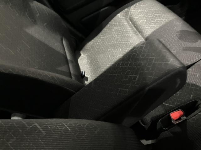 ワゴンＲ ＦＸ　デュアルカメラブレーキサポート　ＣＤ　ＣＶＴ　オートエアコン　リモコンキー　キーレススタート　オートライト　　シートヒーター　電動格納式ミラー　ＥＳＰ　ホイールキャップ　ヘッドライトレベライザー（26枚目）