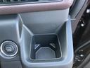 運転席のドリンクホルダーです。