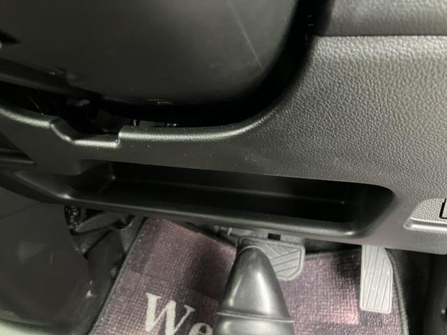スペーシア ギア　ハイブリッドＸＺターボ　デュアルセンサーブレーキサポート２　マイルドハイブリッド　電動スライド　全方位ナビ　ＣＶＴ　オートＡＣ　リモコンキー　キーレススタート　オートライト　オーディオスイッチ　ＬＥＤ　ＡＣＣ　電動パーキング（46枚目）