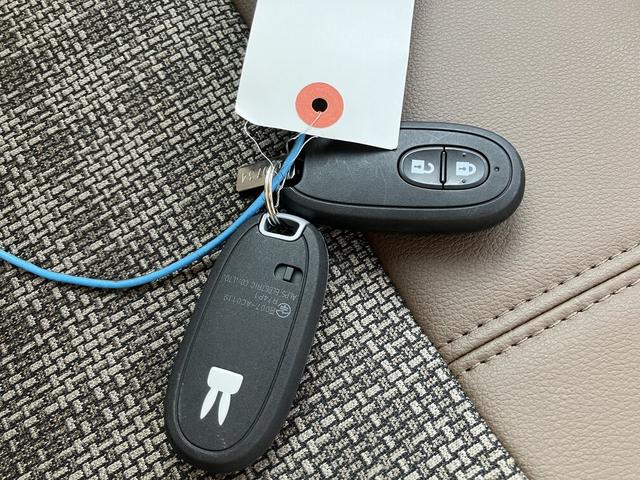 アルトラパンＬＣ Ｘ　衝突被害軽減ブレーキ　エネチャージ　オーディオレス　ＣＶＴ　オートエアコン　リモコンキー　キーレススタート　オートライト　オーディオスイッチ　シートヒーター　ショッピングフック　ＬＥＤ　アルミ　ＥＳＰ（18枚目）