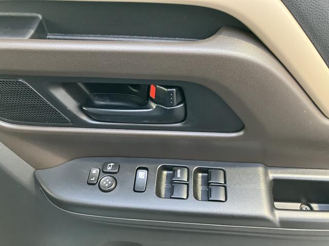 スペーシア ハイブリッドＧ　デュアルセンサーブレーキサポートＩＩ　マイルドハイブリッド　両側スライドドア　全方位ナビ　ＣＶＴ　オートエアコン　リモコンキー　キーレススタート　オートライト　オーディオスイッチ　ＬＥＤ　ＥＳＰ（20枚目）