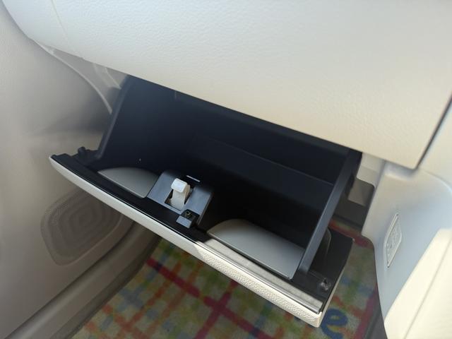 ��e�ʂ̃O���[�u�{�b�N�X�ł��B