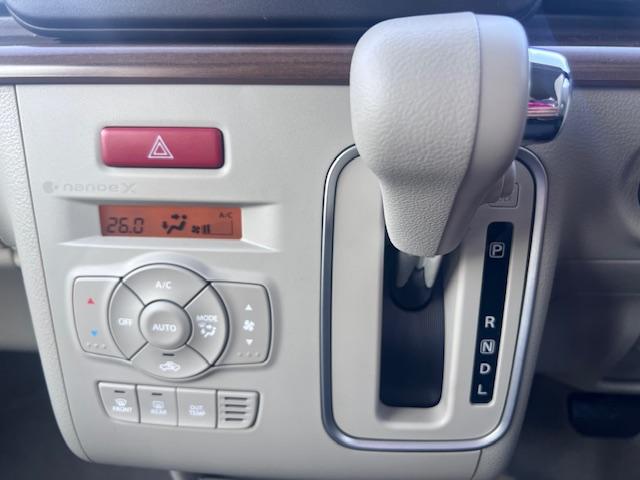 アルトラパンＬＣ Ｘ　衝突被害軽減ブレーキ　エネチャージ　ディスプレイオーディオ　バックカメラ　ＣＶＴ　オートエアコン　リモコンキー　キーレススタート　オートライト　オーディオスイッチ　シートヒーター　ＬＥＤ　アルミ（7枚目）