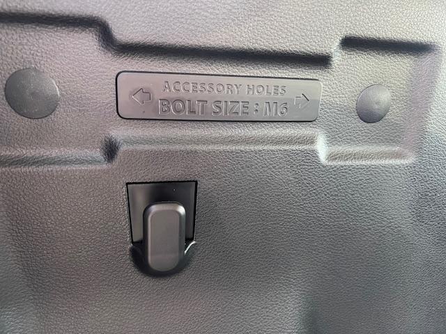 ハスラー ハイブリッドＧ　デュアルカメラブレーキサポート　マイルドハイブリッド　全方位ナビ　ＣＶＴ　オートエアコン　リモコンキー　キーレススタート　オートライト　　シートヒーター　オーディオスイッチ　ＡＣＣ　ＬＥＤ　ＥＳＰ（20枚目）