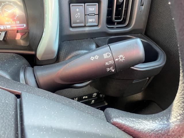 ハスラー ハイブリッドＧ　デュアルカメラブレーキサポート　マイルドハイブリッド　全方位ナビ　ＣＶＴ　オートエアコン　リモコンキー　キーレススタート　オートライト　　シートヒーター　オーディオスイッチ　ＡＣＣ　ＬＥＤ　ＥＳＰ（25枚目）