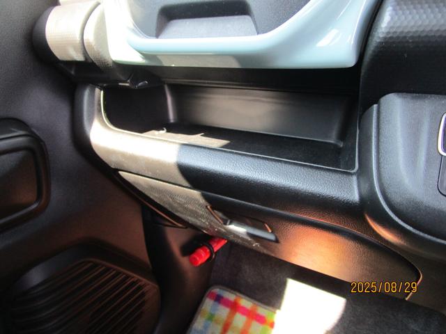 ハスラー ハイブリッドＧ　デュアルカメラブレーキサポート　マイルドハイブリッド　全方位ナビ　ＣＶＴ　オートエアコン　リモコンキー　キーレススタート　オートライト　　シートヒーター　オーディオスイッチ　ＡＣＣ　ＬＥＤ　ＥＳＰ（40枚目）