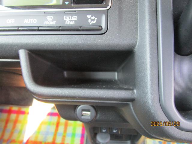 ハスラー ハイブリッドＧ　デュアルカメラブレーキサポート　マイルドハイブリッド　全方位ナビ　ＣＶＴ　オートエアコン　リモコンキー　キーレススタート　オートライト　　シートヒーター　オーディオスイッチ　ＡＣＣ　ＬＥＤ　ＥＳＰ（41枚目）