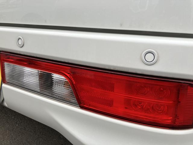 ��ގ��u���[�L�T�|�[�g�@�\���ځ����A�o���p�[�ɂS�̃Z���T�[��������A�ԗ�����ɂ����Q�������m�I�Փˉ�����T�|�[�g���܂���