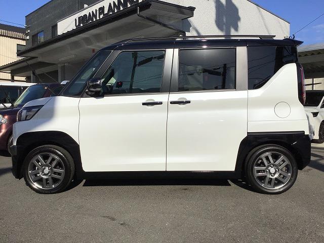 デリカミニ G プレミアム リミテッドエディション アルパイン製10インチナビ 全方位モニター イーアシスト ツートンカラー ハンドルヒーター 純正15AW 届出済未使用車(4枚目)