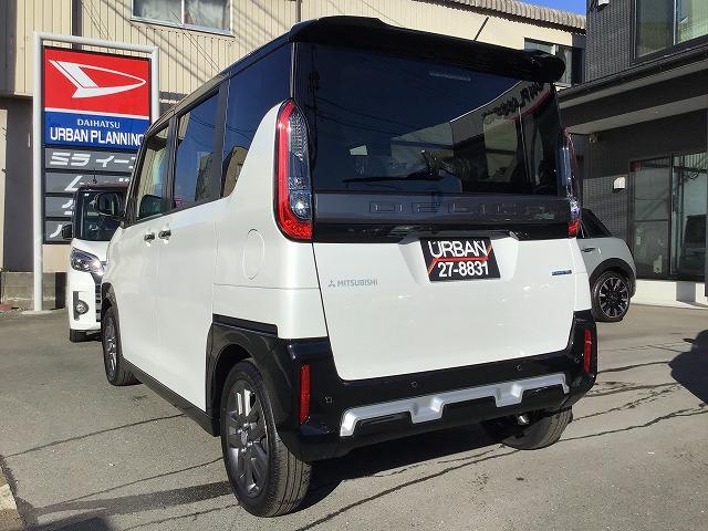 デリカミニ G プレミアム リミテッドエディション アルパイン製10インチナビ 全方位モニター イーアシスト ツートンカラー ハンドルヒーター 純正15AW 届出済未使用車(10枚目)