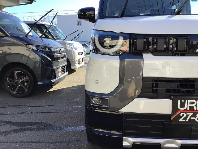 デリカミニ G プレミアム リミテッドエディション アルパイン製10インチナビ 全方位モニター イーアシスト ツートンカラー ハンドルヒーター 純正15AW 届出済未使用車(13枚目)