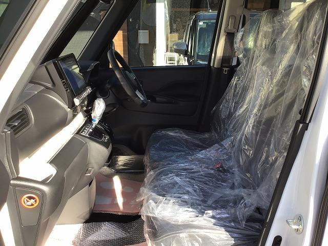 デリカミニ G プレミアム リミテッドエディション アルパイン製10インチナビ 全方位モニター イーアシスト ツートンカラー ハンドルヒーター 純正15AW 届出済未使用車(19枚目)