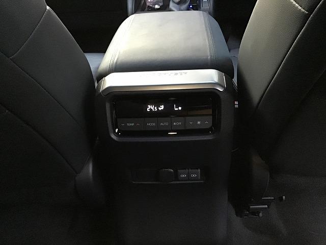 ランドクルーザー250 VX 12.3インチナビ 全方位モニター 前後ドラレコ サンルーフ デジタルインナーミラー 丸目LEDヘッドライト モデリスタPKG カラードオーバーフェンダー リヤスポイラー パワーバックドア 禁煙車(27枚目)