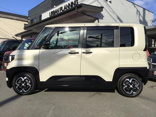 デリカミニ Ｇ　プレミアム　純正９インチディスプレイオーディオ　マイパイロット　イーアシスト　全方位モニター　シートヒーター　電動パーキングブレーキ　届出済未使用車（4枚目）