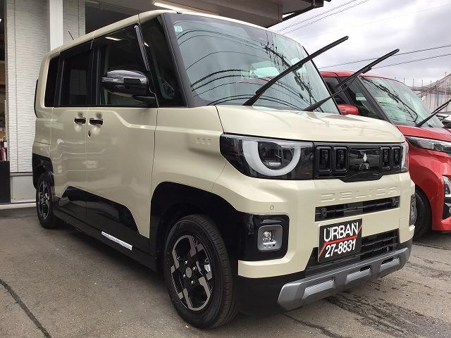 デリカミニ Ｇ　プレミアム　純正９インチディスプレイオーディオ　マイパイロット　イーアシスト　全方位モニター　シートヒーター　電動パーキングブレーキ　届出済未使用車（8枚目）