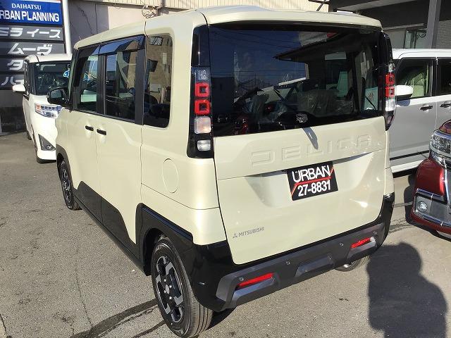 デリカミニ Ｇ　プレミアム　純正９インチディスプレイオーディオ　マイパイロット　イーアシスト　全方位モニター　シートヒーター　電動パーキングブレーキ　届出済未使用車（9枚目）