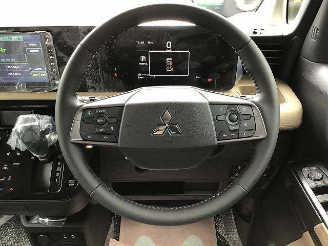 デリカミニ Ｇ　プレミアム　純正９インチディスプレイオーディオ　マイパイロット　イーアシスト　全方位モニター　シートヒーター　電動パーキングブレーキ　届出済未使用車（24枚目）