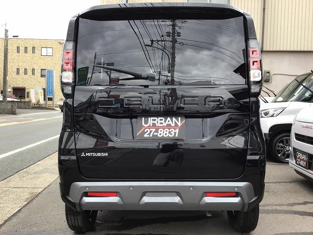 デリカミニ G プレミアム 純正9インチディスプレイオーディオ マイパイロット イーアシスト 全方位モニター ハンドルヒーター シートヒーター 届出済未使用車(3枚目)