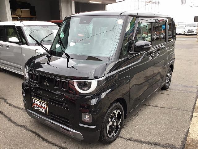 デリカミニ G プレミアム 純正9インチディスプレイオーディオ マイパイロット イーアシスト 全方位モニター ハンドルヒーター シートヒーター 届出済未使用車(6枚目)