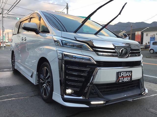 ヴェルファイア ２．５Ｚ　Ｇエディション　純正１０インチナビ　Ｂカメラ　ＥＴＣ　後席モニター　ＴＲＤ製フルエアロ　４本出しマフラー　ベンチレーションシート　パワーバックドア　トヨタセーフティセンス　禁煙車（7枚目）