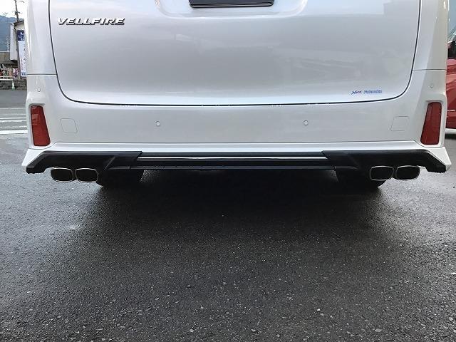 ヴェルファイア ２．５Ｚ　Ｇエディション　純正１０インチナビ　Ｂカメラ　ＥＴＣ　後席モニター　ＴＲＤ製フルエアロ　４本出しマフラー　ベンチレーションシート　パワーバックドア　トヨタセーフティセンス　禁煙車（17枚目）