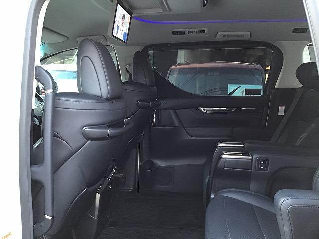 ヴェルファイア ２．５Ｚ　Ｇエディション　純正１０インチナビ　Ｂカメラ　ＥＴＣ　後席モニター　ＴＲＤ製フルエアロ　４本出しマフラー　ベンチレーションシート　パワーバックドア　トヨタセーフティセンス　禁煙車（21枚目）