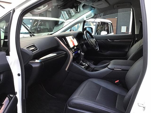 ヴェルファイア ２．５Ｚ　Ｇエディション　純正１０インチナビ　Ｂカメラ　ＥＴＣ　後席モニター　ＴＲＤ製フルエアロ　４本出しマフラー　ベンチレーションシート　パワーバックドア　トヨタセーフティセンス　禁煙車（22枚目）